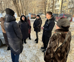 Александр Бондаренко встретился с жителями дома № 5 по ул. Топольчанской